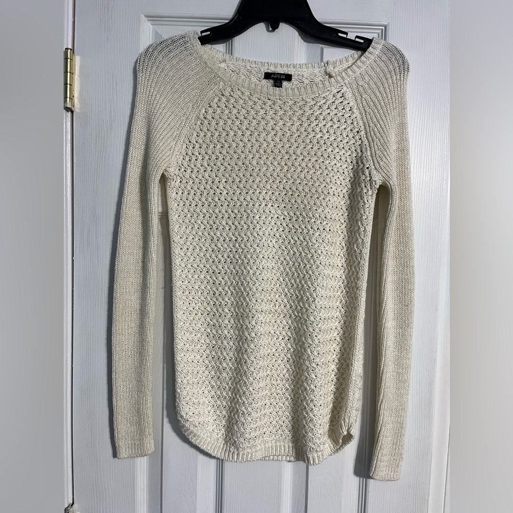 Apt. 9 Women's Beige Knit Sweater